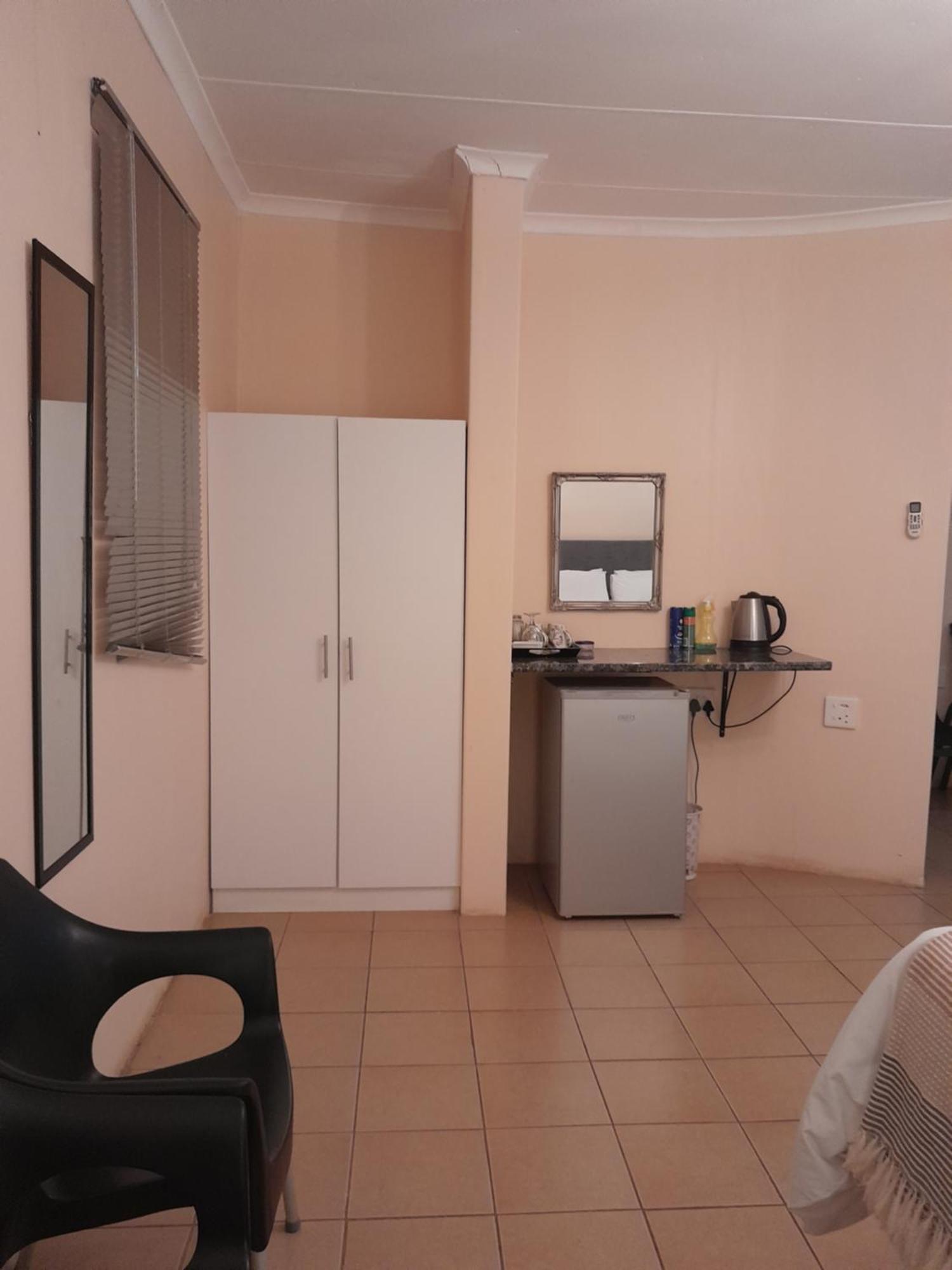 Hluhluwe Gate Safari Camp Hotel Екстериор снимка