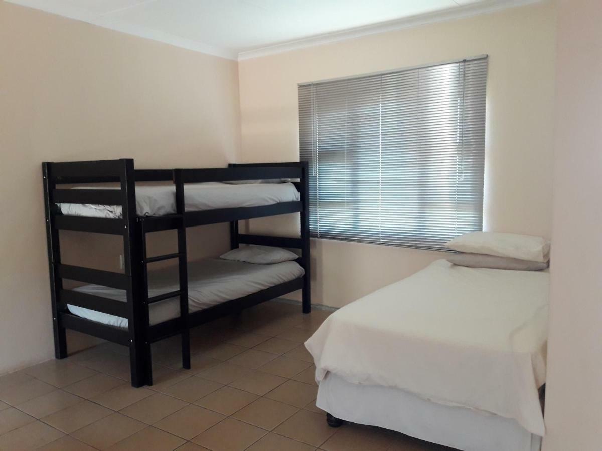 Hluhluwe Gate Safari Camp Hotel Екстериор снимка
